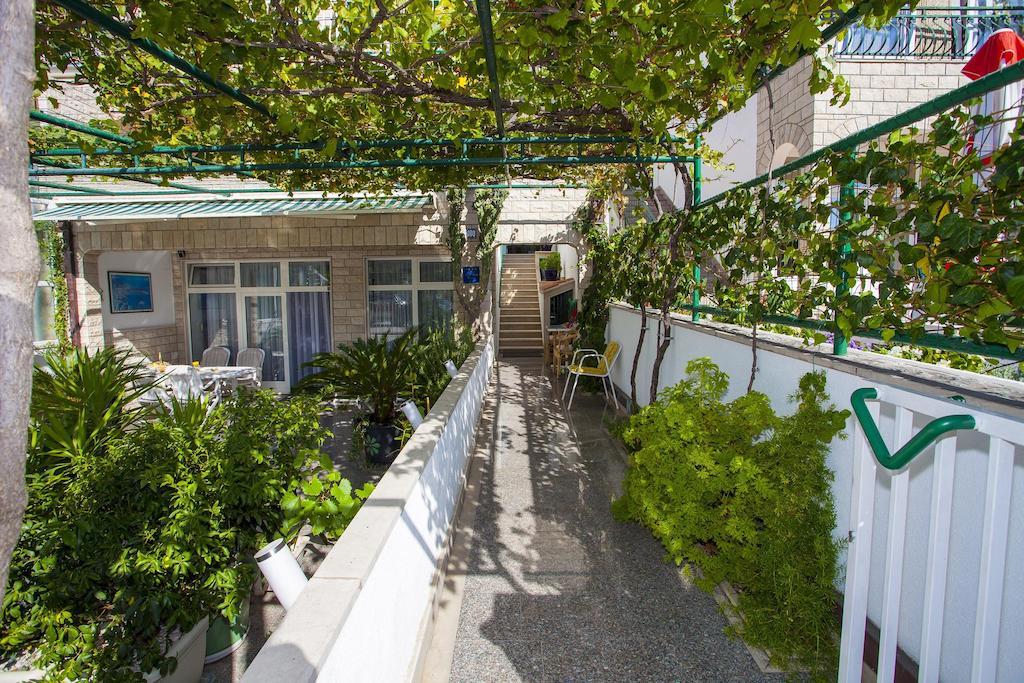 Apartments Villa Jarak Makarska Eksteriør bilde
